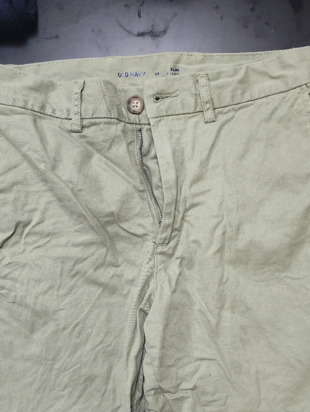 Old Navy Women's Light Olive Green Shorts